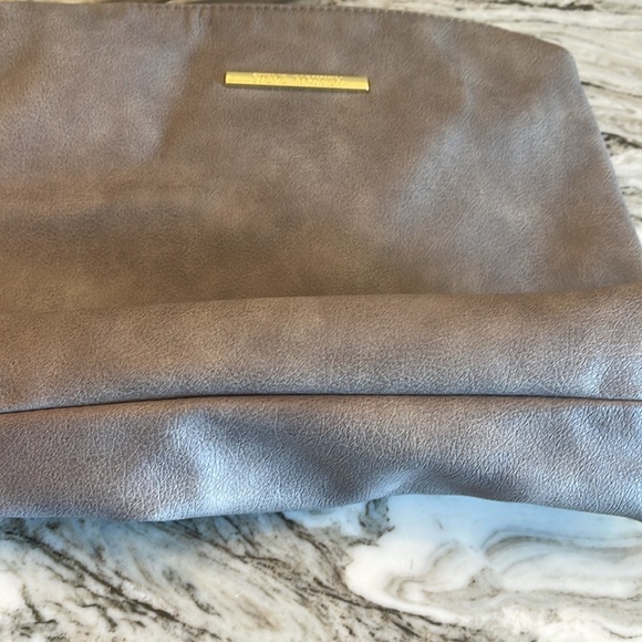 STEVE MADDEN Cosmetic/ Travel Bag/ Zipper/Linned - Picture 3 of 8